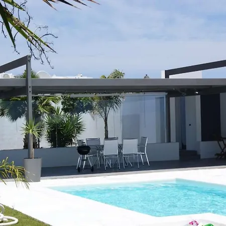 Βίλα Playa Blanca Sleeps 6 Pool Wifi T691296